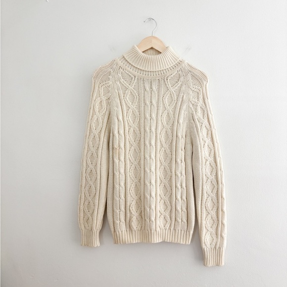 Vintage Sweaters - Vintage Cable Knit Turtleneck Sweater